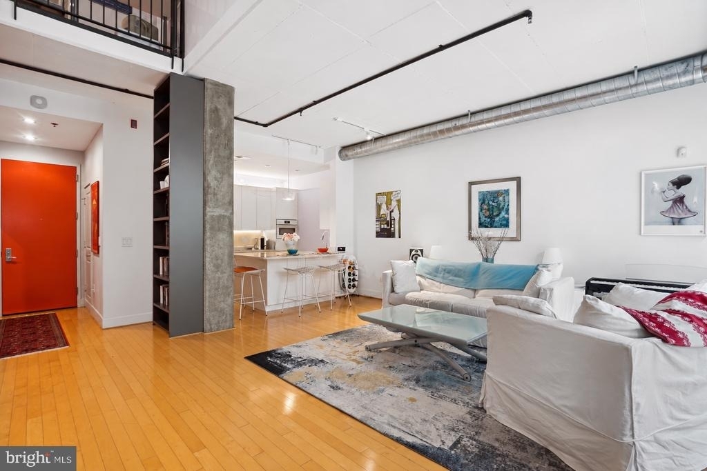 520 John Carlyle Street - Photo 8