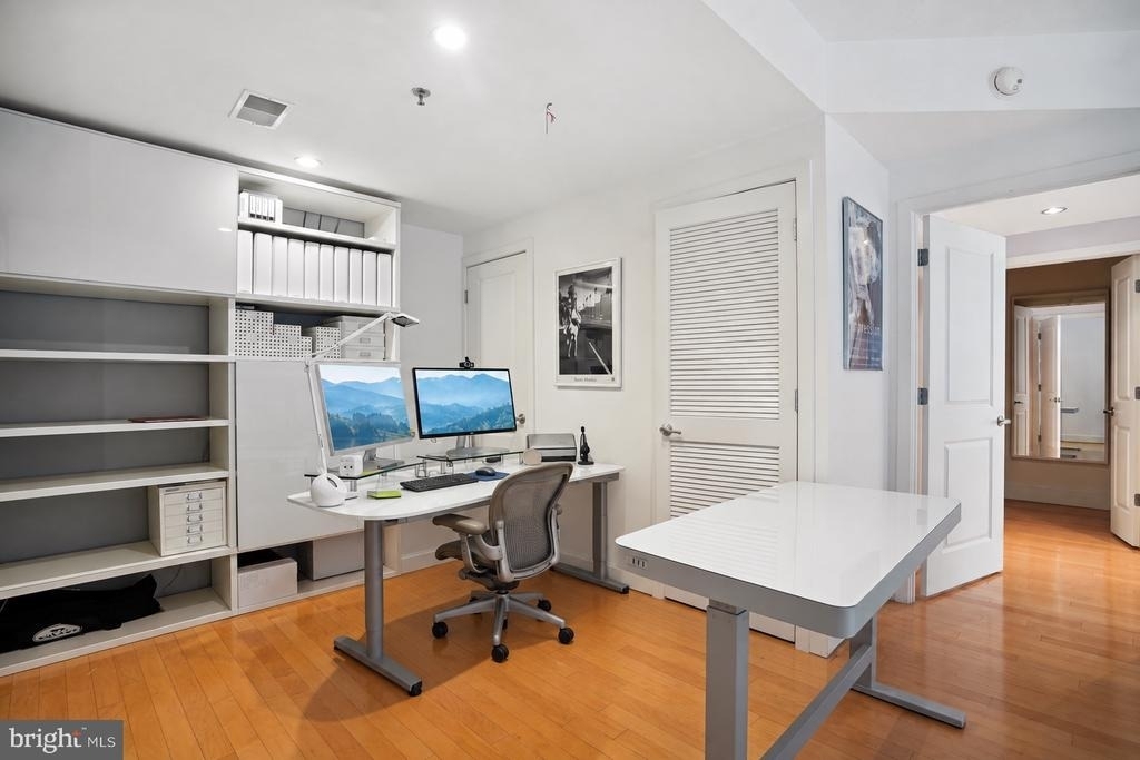 520 John Carlyle Street - Photo 15