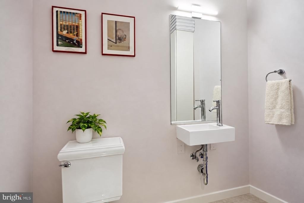520 John Carlyle Street - Photo 12