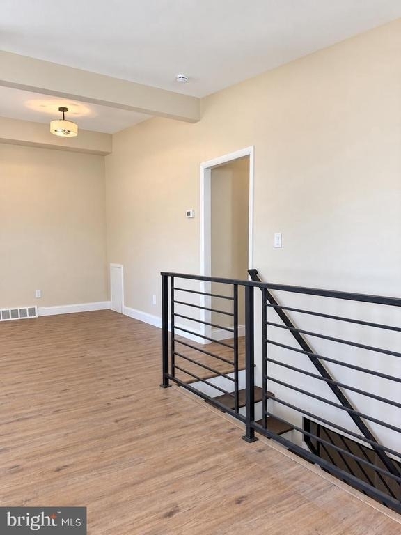 1556 Birchwood Avenue - Photo 8