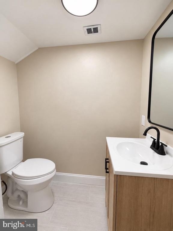 1556 Birchwood Avenue - Photo 17