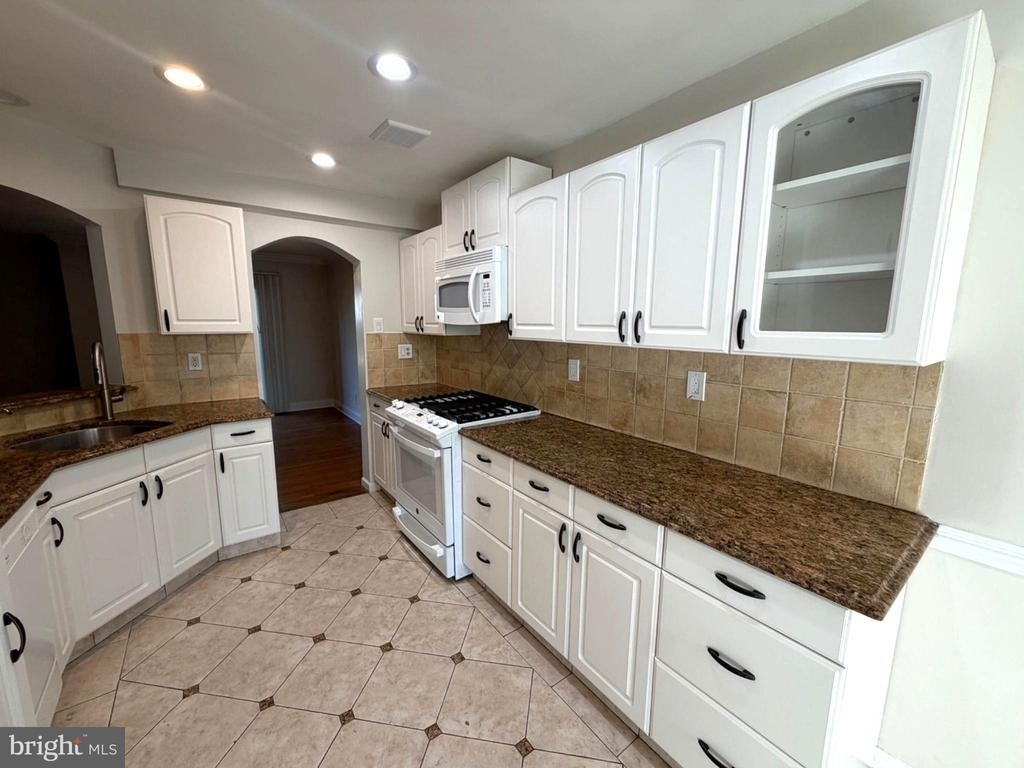 74 Kirkwood Drive - Photo 5