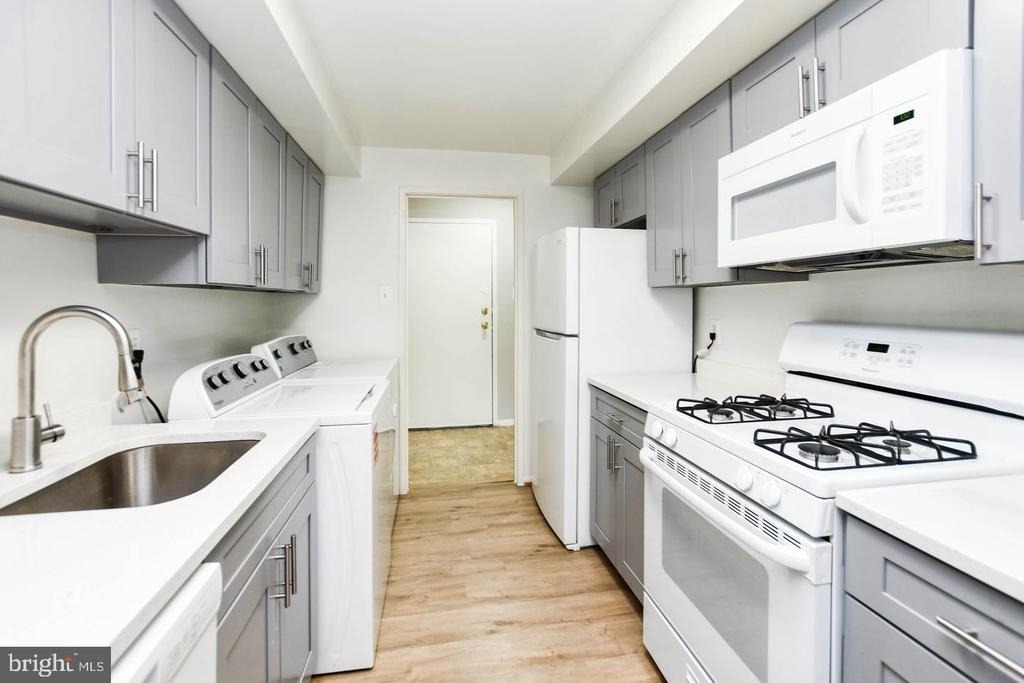 10245 Prince Place - Photo 11