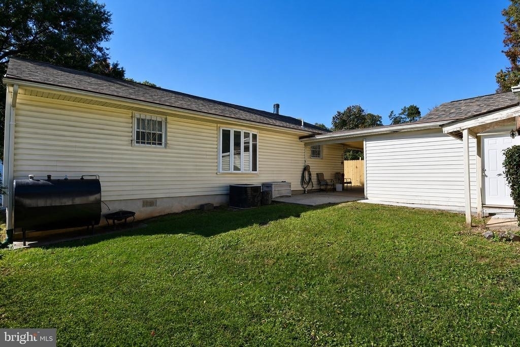 6011 Carter Avenue - Photo 21
