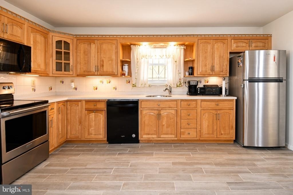 6011 Carter Avenue - Photo 7