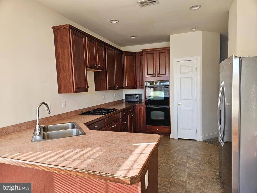 222 Whirlaway Lane - Photo 9