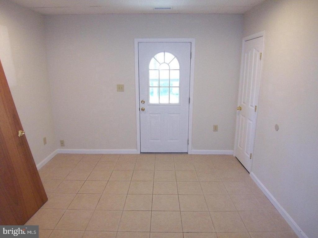 907 Olive Branch Court N - Photo 8
