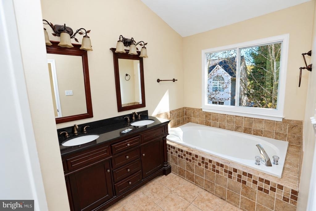 4303 Huntshire Road - Photo 24