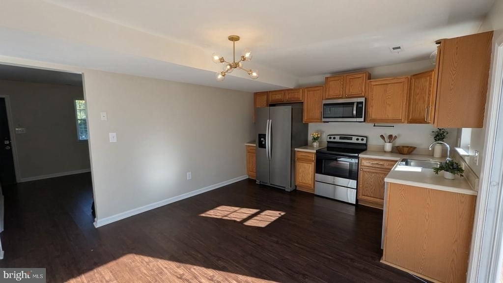8 Glenwood Ave - Photo 7