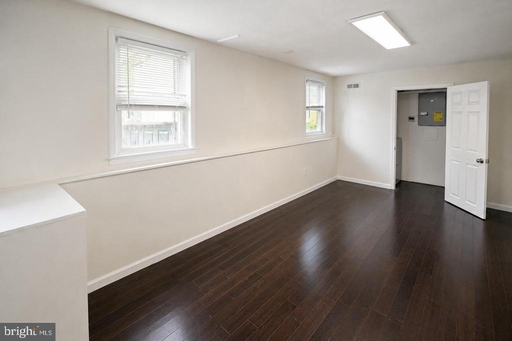 312 N Hammonds Ferry Road - Photo 16