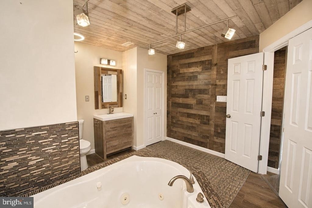 312 N Hammonds Ferry Road - Photo 11