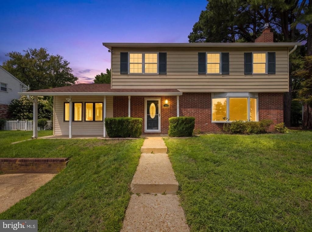 402 S Cherry Grove Avenue - Photo 0