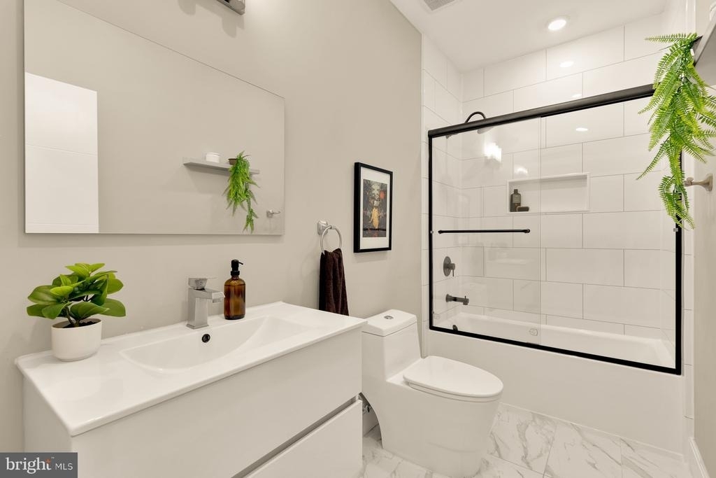 2812 Georgia Avenue Nw - Photo 9