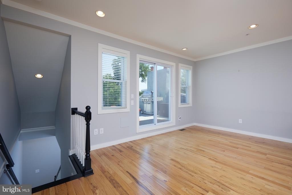 1326 Riggs Street Nw - Photo 11