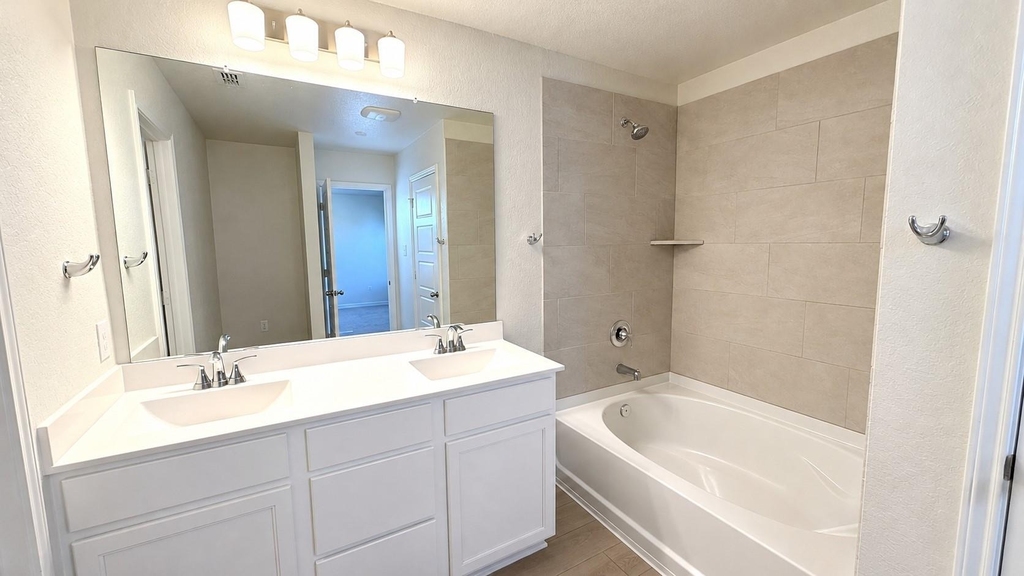 4623 Otra Otra Dr - Photo 21