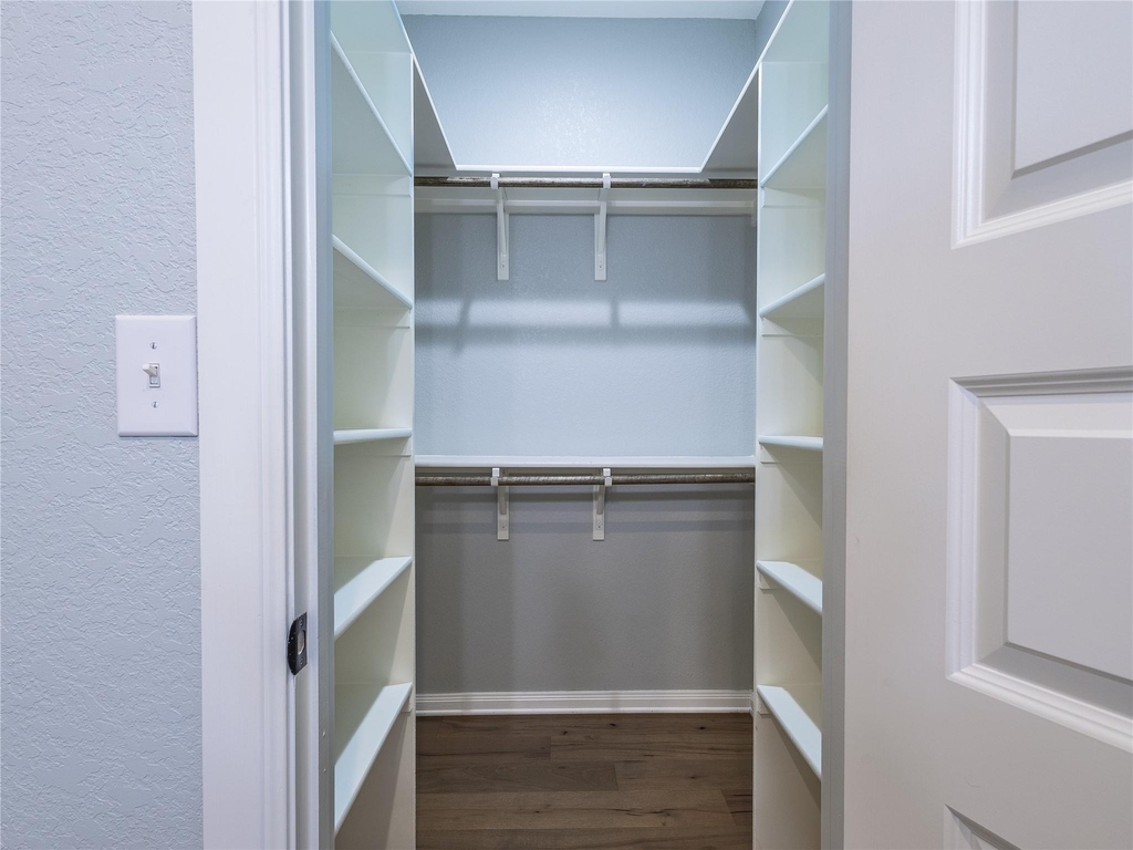 102 Elmwood Dr - Photo 12