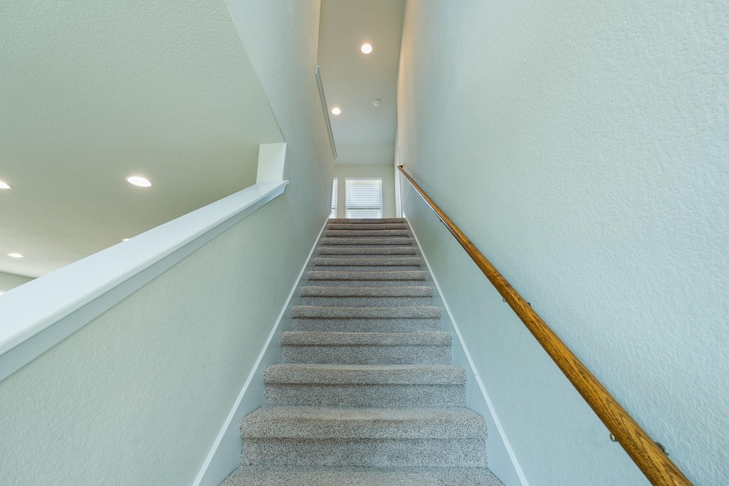 236 Blue Agate Ct - Photo 10