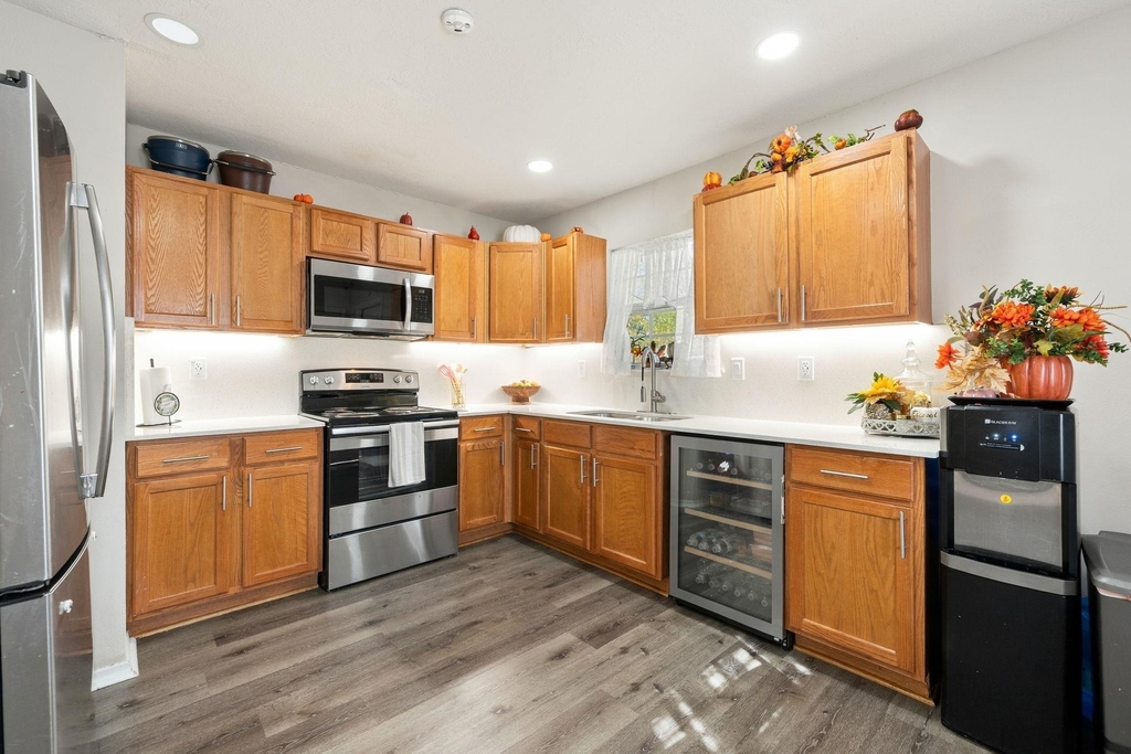 309 E Parsons St - Photo 3