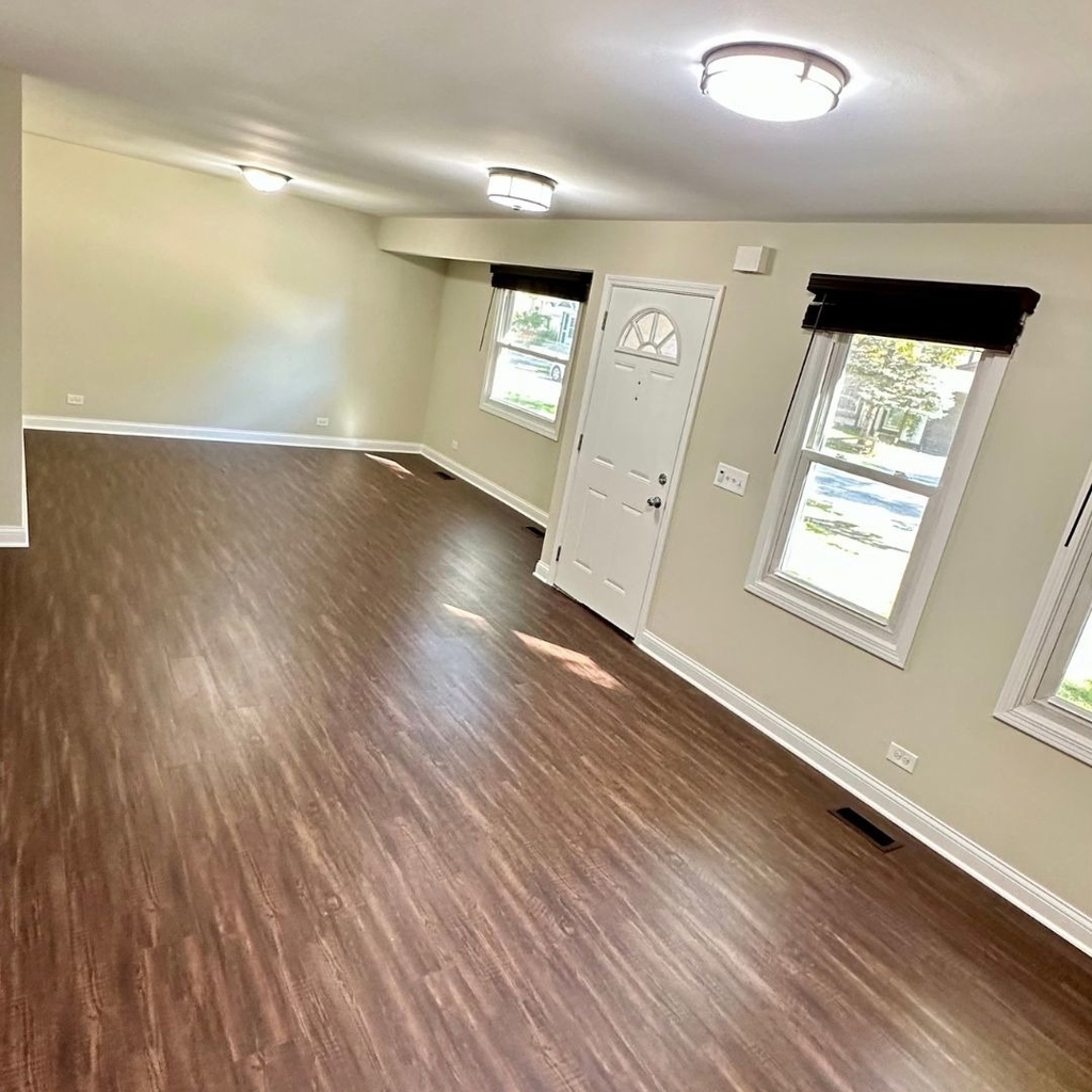 2690 Crosscreek Court - Photo 1