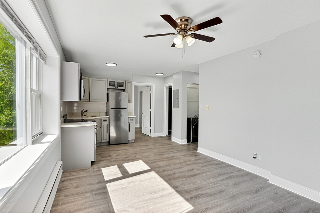 7710 N Sheridan Road - Photo 3