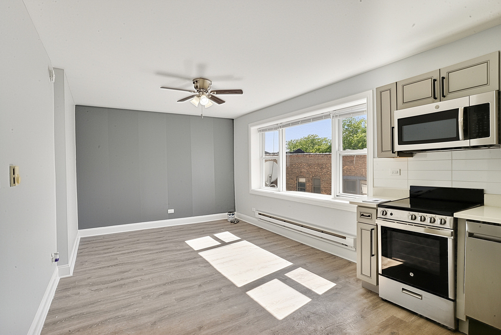 7710 N Sheridan Road - Photo 1