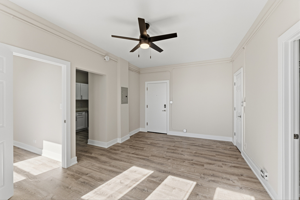 6807 N Sheridan Road - Photo 2