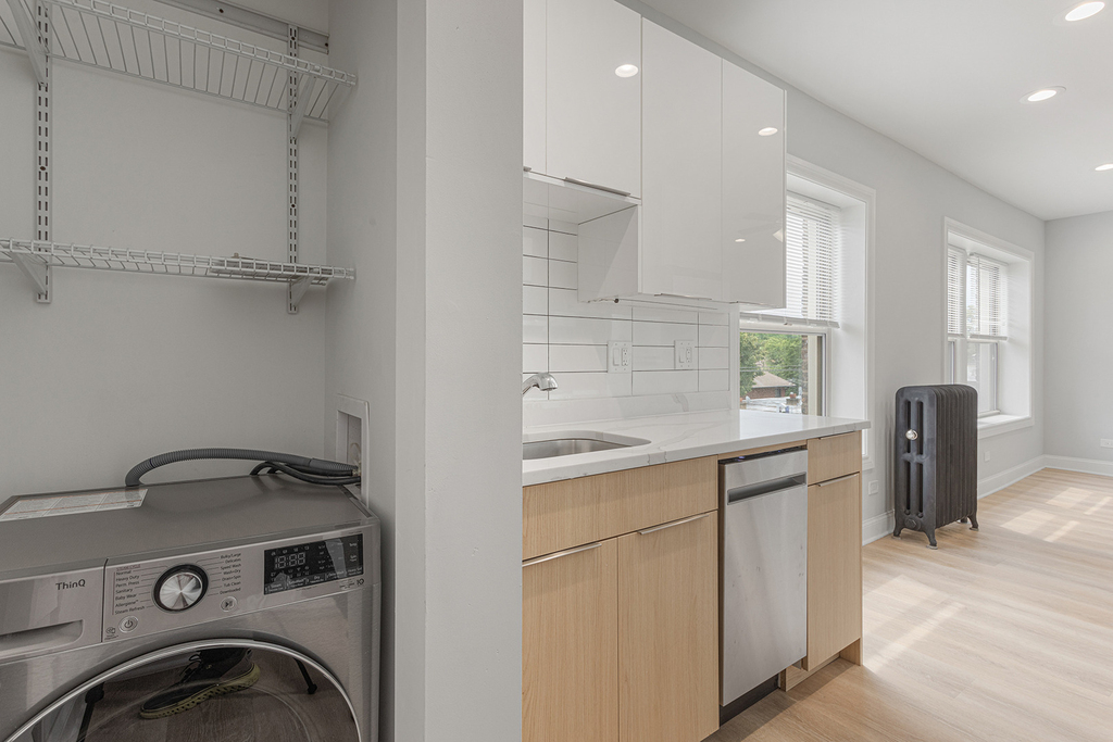 1631 W Chase Avenue - Photo 4