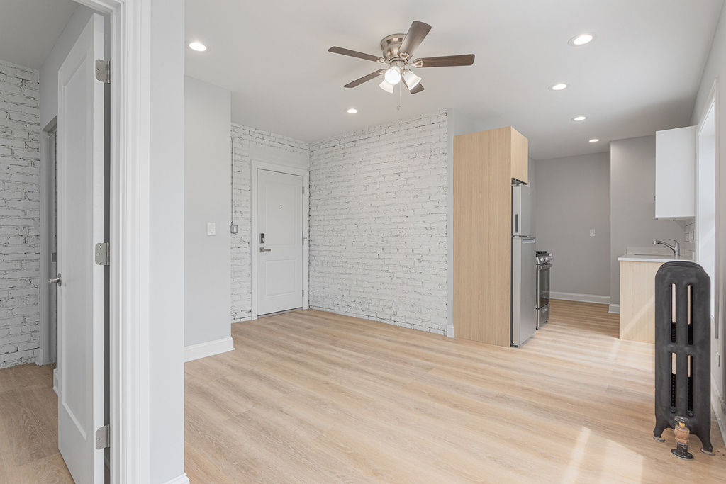 1631 W Chase Avenue - Photo 3