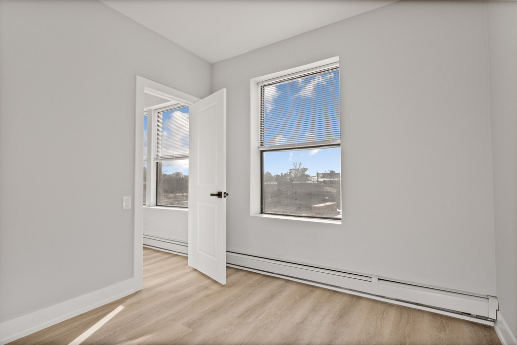 1625 W Howard Avenue - Photo 7
