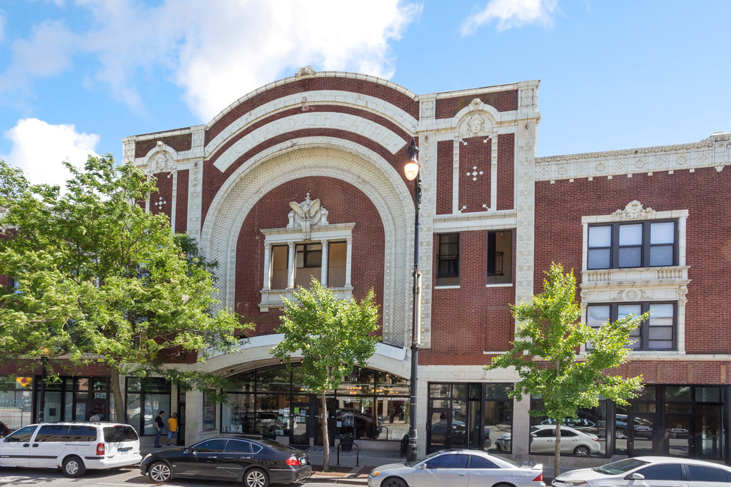 1625 W Howard Avenue - Photo 0