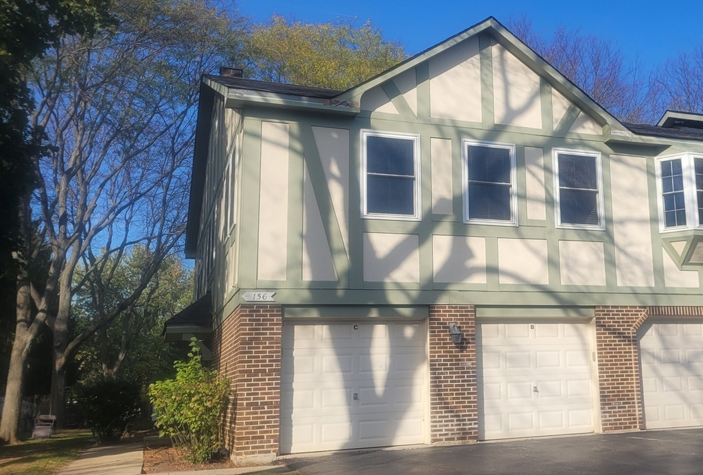 156 W Golf Road - Photo 0