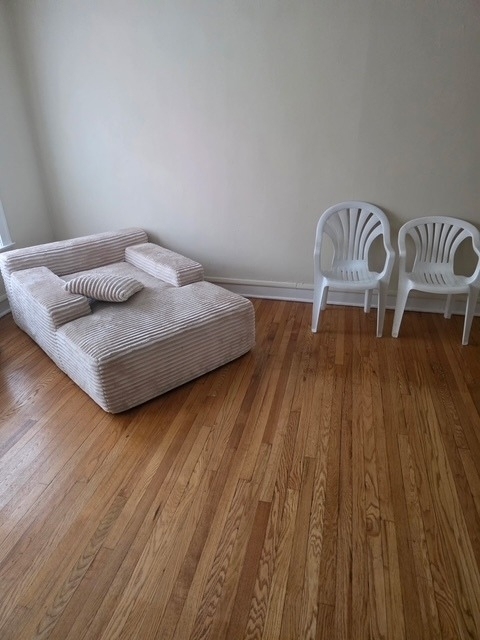 7514 N Hoyne Avenue - Photo 3