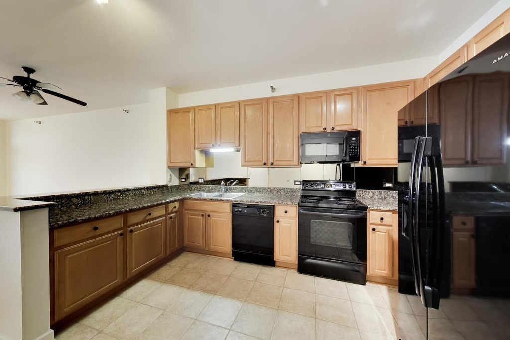 1322 S Prairie Avenue - Photo 8