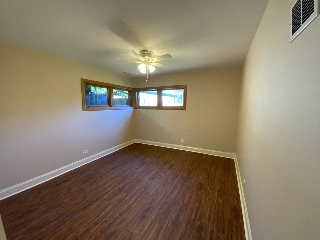 7440 W Everell Avenue - Photo 13