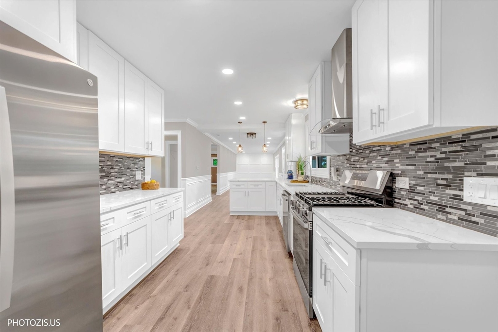 28069 N Lake Drive - Photo 6