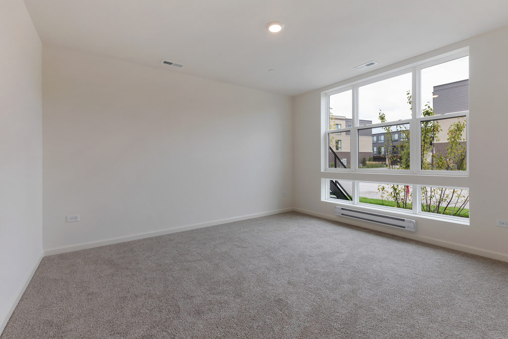 1289 Lakepointe Drive - Photo 12