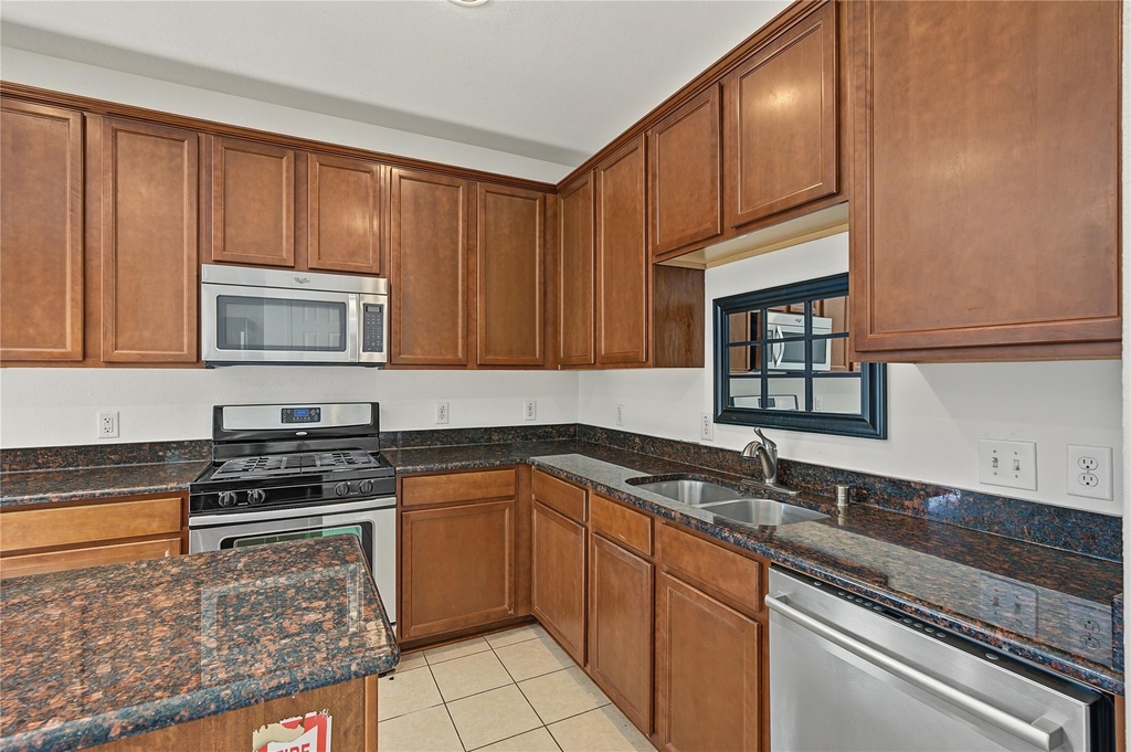 5318 Fossil Stone Lane - Photo 14