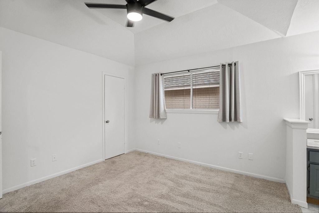 22 Braemar Forest Street - Photo 13