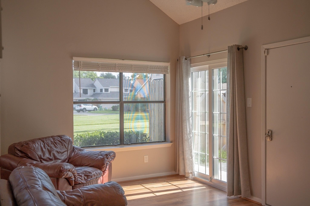 1482 Gemini Street - Photo 3