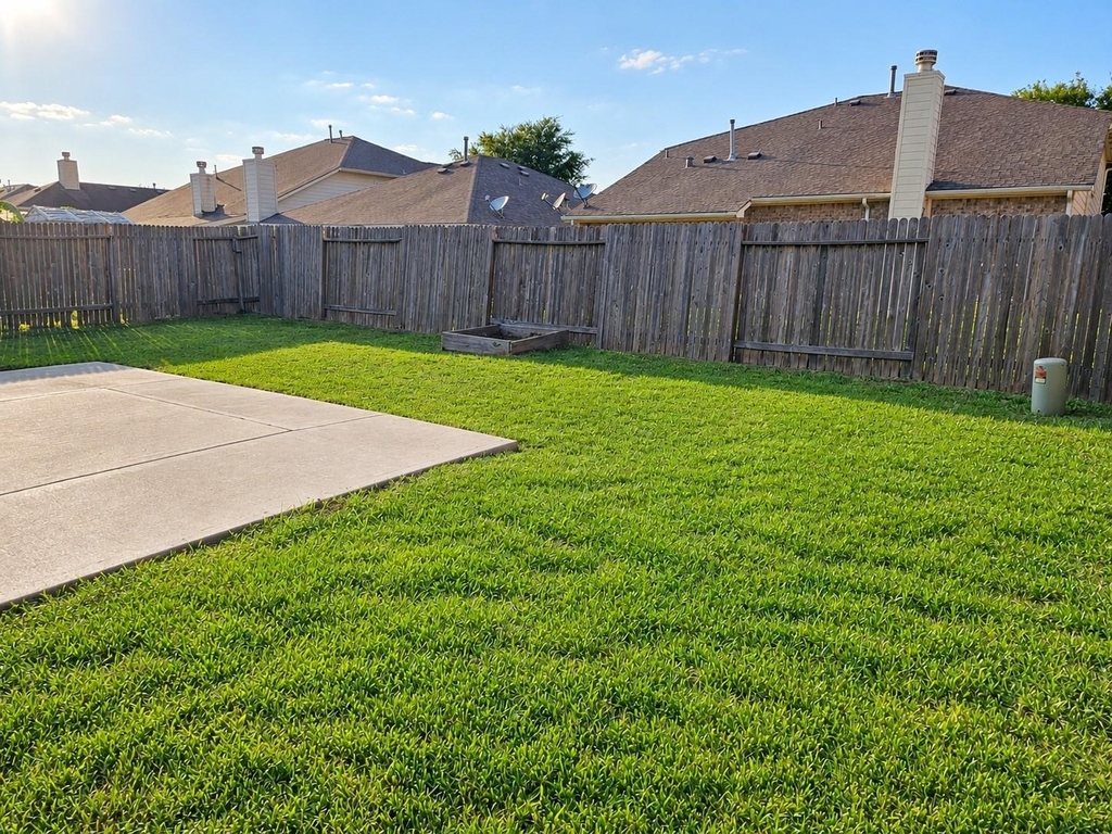 18234 Eton Ridge Court - Photo 11