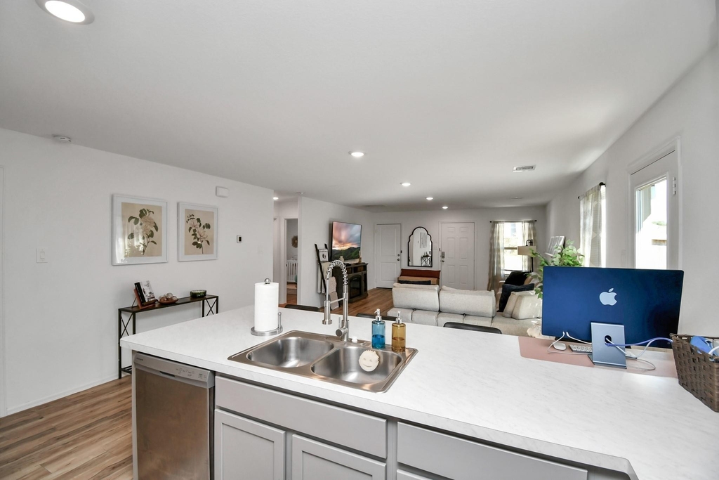 932 Gentle Moss Drive - Photo 13