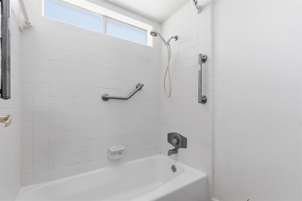 5814 Old Lodge Drive - Photo 19