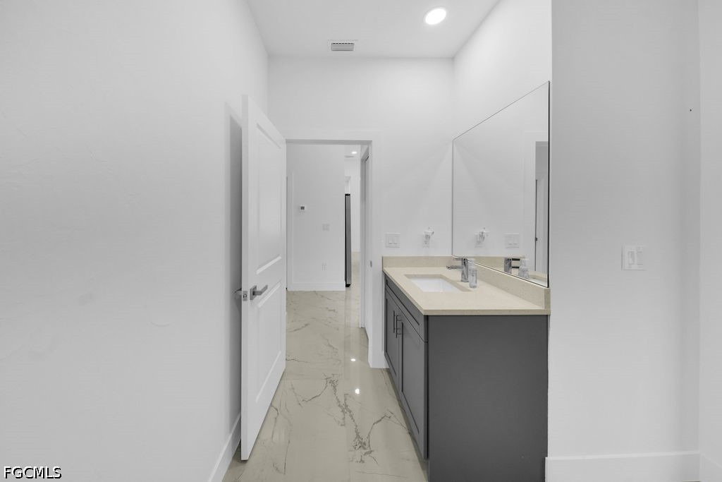 1025 Gladys Street - Photo 34