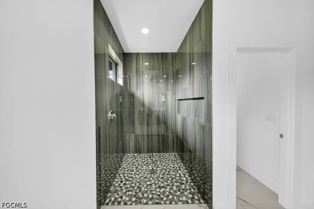 1025 Gladys Street - Photo 14