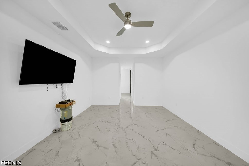 1025 Gladys Street - Photo 11