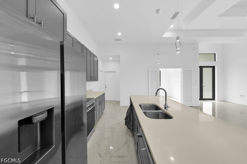 1025 Gladys Street - Photo 31