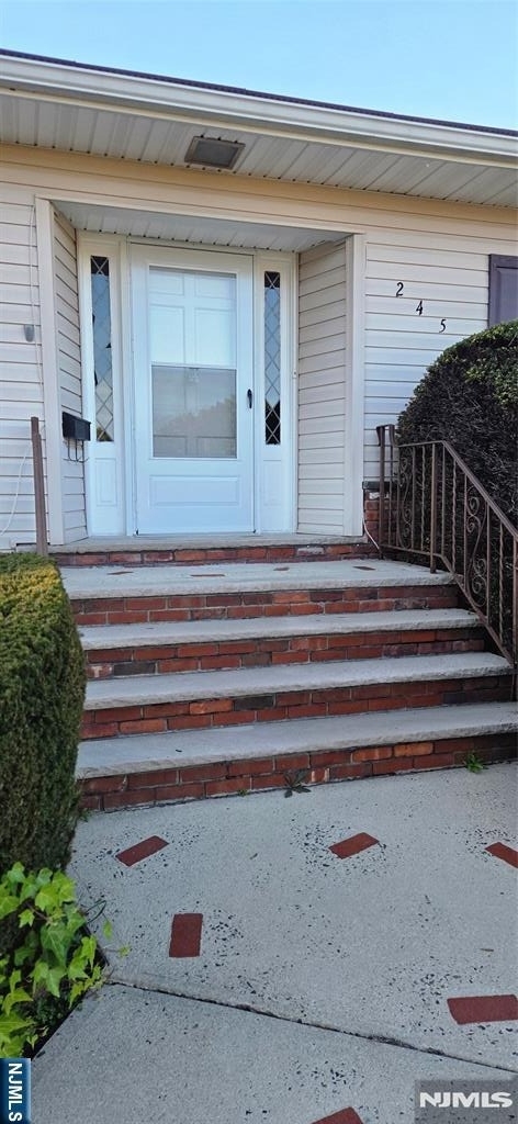 245 Hillside - Photo 2