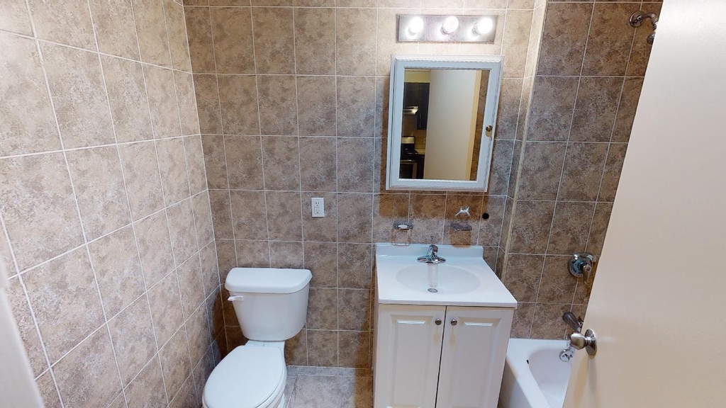 67-09 Austin Street - Photo 12
