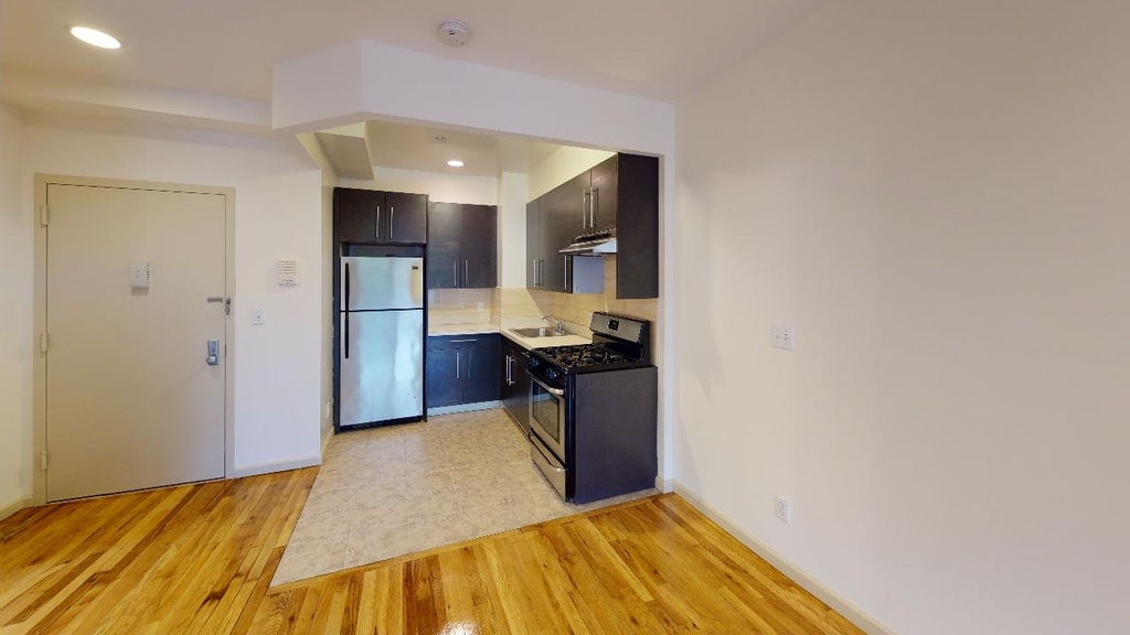 67-09 Austin Street - Photo 5