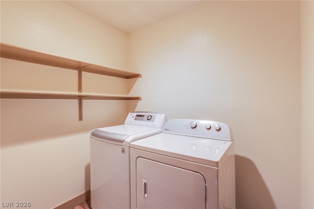 480 Salzburg Avenue - Photo 20